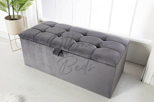 Upholstered boxed cube - upholstered,